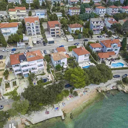 In 39242 * Crikvenica