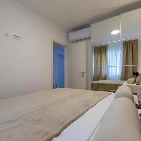 Apartman In 39242